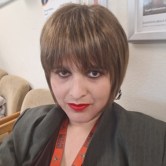 Meet your Posher, Kimberly - Picture 3 of 8